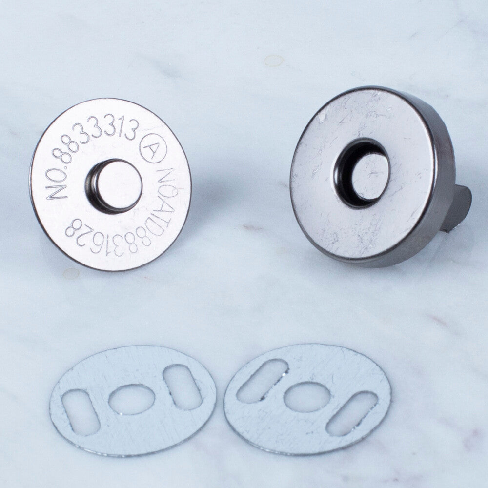 Loren Matte Silver Metal Magnetic Clip for Accessories in 5 