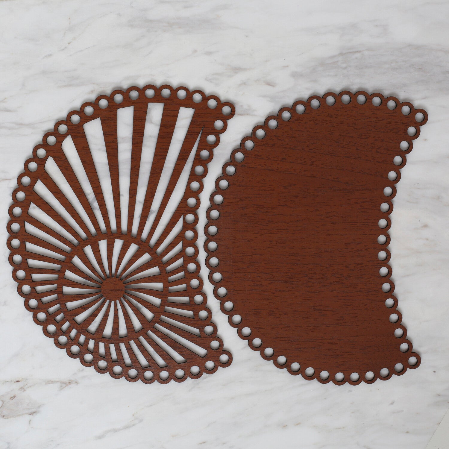 Loren Wooden Carved Patterned Macaron Bag Side Plate