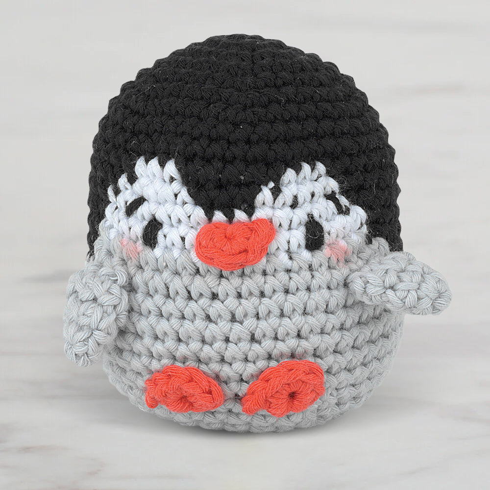 Hello Adorable Amigurumi Kit - Pippen The Penguin - HC882