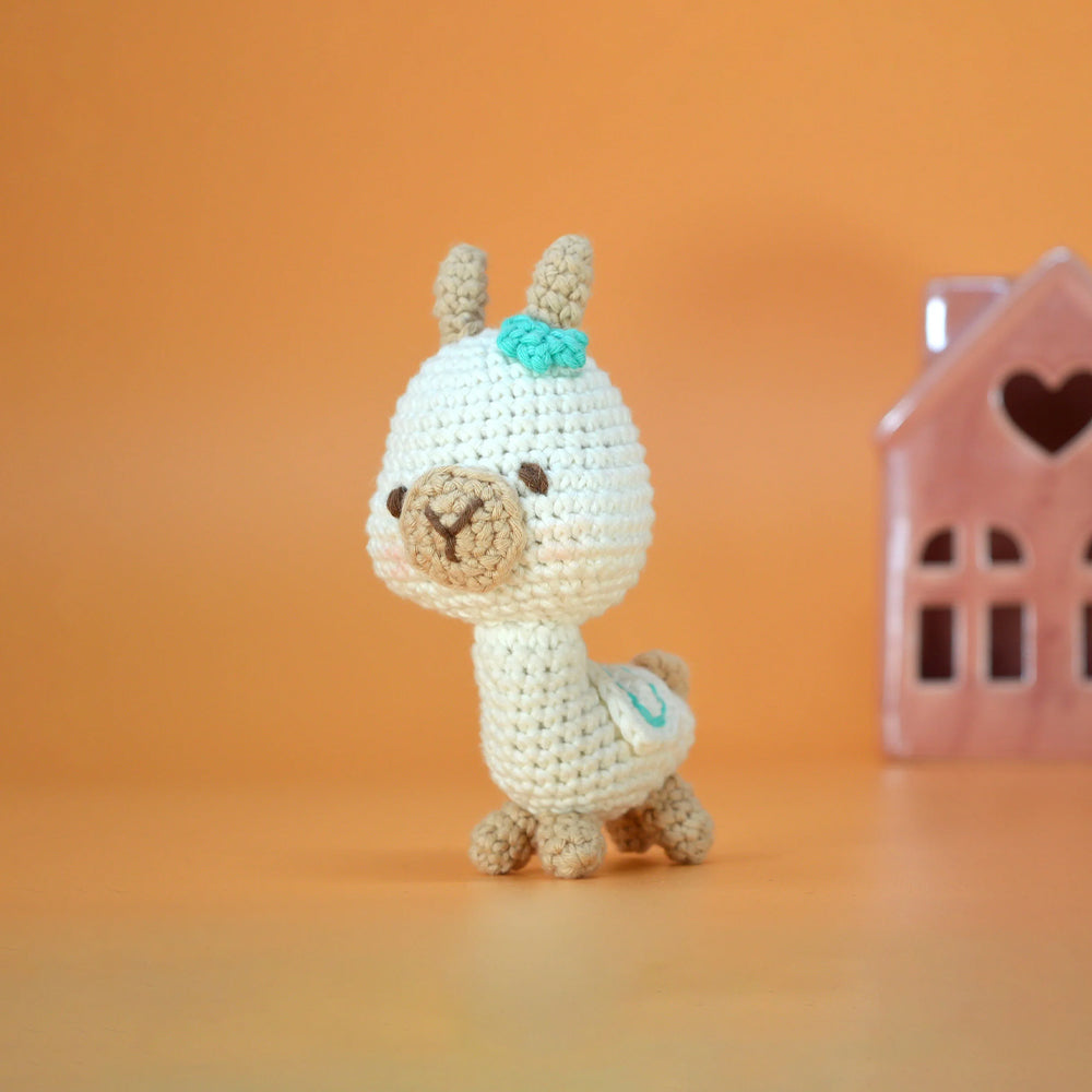 Hello Adorable Amigurumi Kit - Lucy The Llama - HC972