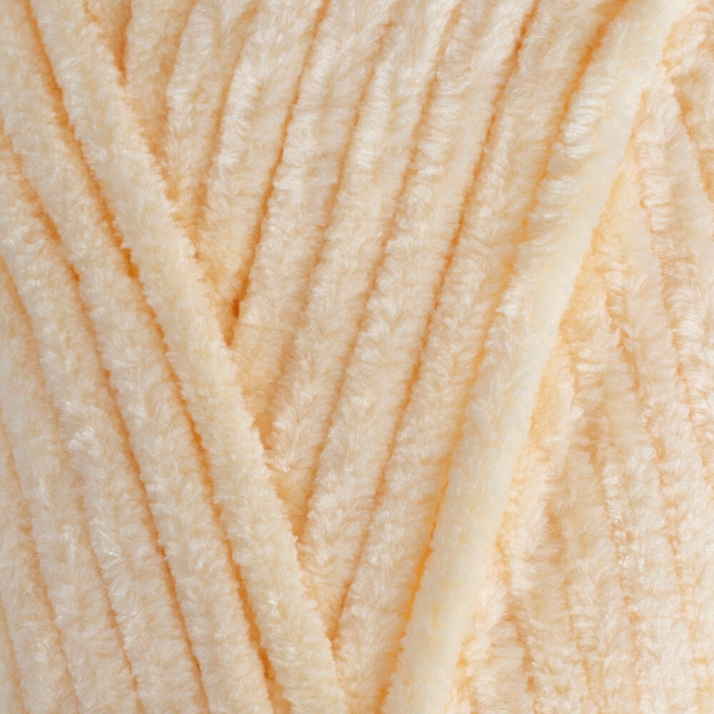 Kartopu Yumurcak Velvet Knitting Yarn, Cream - K349
