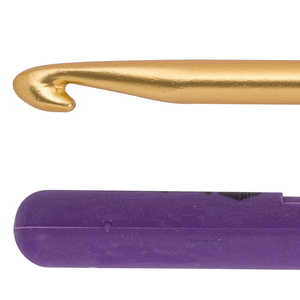 Kartopu 5 mm Gold Crochet Hook with Soft Handle, Purple