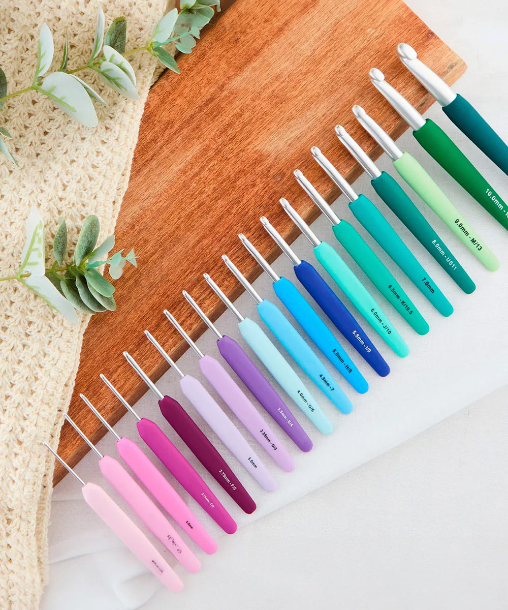 KnitPro Waves 5 mm Blue Soft Handle Wool Crochet Hook - 30941